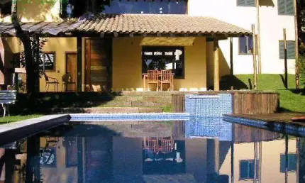 Casa com 4 dormitórios à venda, 280 m² - Chácara Vale do Rio Cotia, Granja Viana.