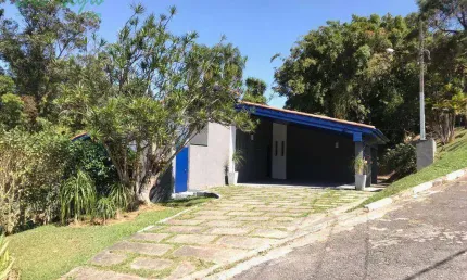 Casa com 3 dormitórios à venda, 243 m² - petit village, granja viana.