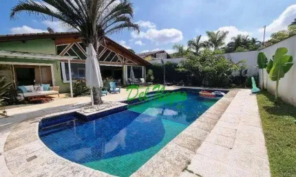Casa com 4 suítes à venda - Jardim Passargada B, Granja Viana.