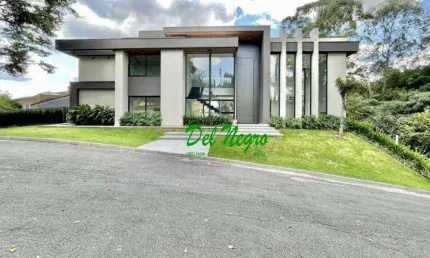 Casa com 4 suítes à venda, 724 m² - São Paulo II, Granja Viana.