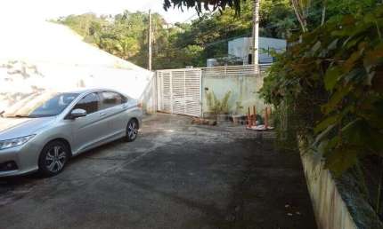 Ótima casa 03 quartos com suíte e piscina, ao lado da Pestallozzi