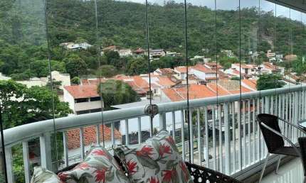 Amplo 03 suítes, com Varanda e 02 vagas, em São Francisco