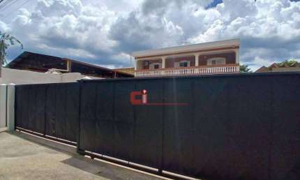 Casa com 3 dormitórios para alugar, 250 m² por R$ 5.169,00/mês - Dom Bosco - Jaguariúna/SP