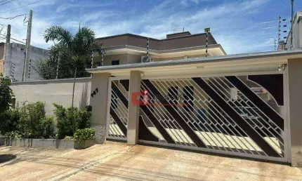 Casa com 5 dormitórios, 198 m² - venda por R$ 1.350.000,00 ou aluguel por R$ 10.000,00/mês - Jardim Cruzeiro do Sul - Jaguariúna/SP
