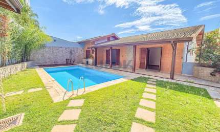 Casa 3 Suítes à Venda  e Locação Condomínio Maison Blanche - Valinhos / SP