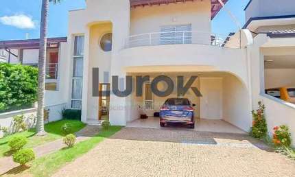 Casa à Venda Condomínio Vivenda das Cerejeiras - Valinhos / SP`
