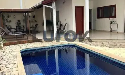 Casa à Venda  - Condomínio Millennium - Valinhos / SP