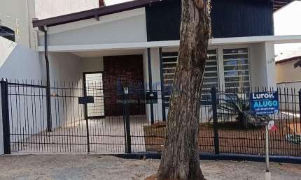 Casa para Locação 2 Quartos, 2 Vagas, Vila Papelão, Valinhos - SP