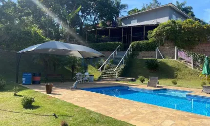 Chácara à venda 4 Quartos, 1 Suite, 4000M², Country  Club, Valinhos - SP