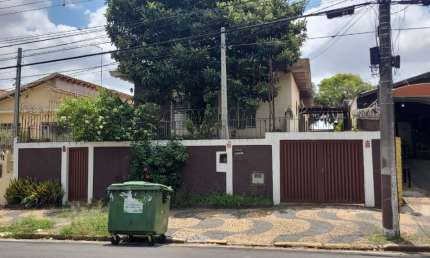 Sobrado em avenida privilegiada num dos bairros mais nobres de Campinas