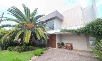 Casa com 4 quartos à venda na Rio da Várzea, 830, Centro, Xangri-Lá por R$ 1.380.000