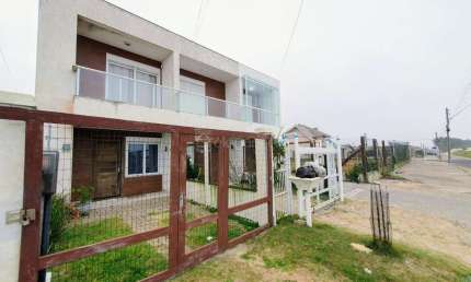 Casa com 2 quartos à venda na Beira Mar, 204, Rainha do Mar, Xangri-Lá por R$ 560.000