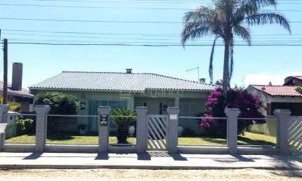 Casa com 4 quartos à venda na Emboá, 1583, Atlântida, Xangri-Lá por R$ 980.000