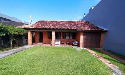 Casa com 2 quartos à venda na Rua Rio Comandaí, 1096, Centro, Xangri-Lá por R$ 530.000