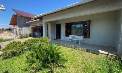 Casa com 4 quartos à venda na Rua Rio Forqueta, 431, Centro, Xangri-Lá por R$ 800.000