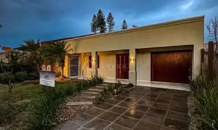 Casa com 3 quartos à venda na Rio Da Várzea, 618, Centro, Xangri-Lá por R$ 890.000
