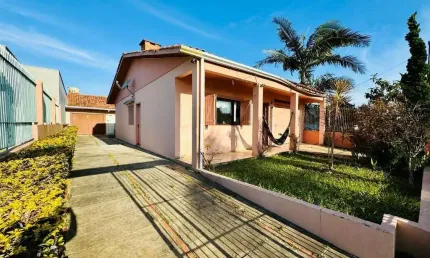 Casa em condomínio fechado com 2 quartos à venda na Alexandrita, 868, Rainha do Mar, Xangri-Lá por R$ 480.000