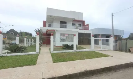 Casa com 4 quartos à venda na Dos Jasmins, 536, Noiva Do Mar, Xangri-Lá por R$ 950.000