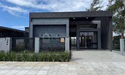 Casa com 4 quartos à venda na Rua Das Azaléias, 384, Noiva Do Mar, Xangri-Lá por R$ 1.700.000