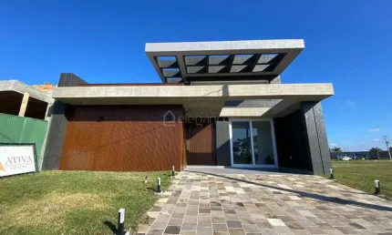 Casa em condomínio fechado com 4 quartos à venda na Rs Estrada do Mar, 389, Marina, Xangri-Lá por R$ 1.599.000