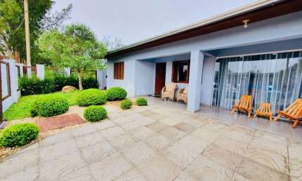 Casa com 2 quartos à venda na Dos Lírios, 590, Noiva Do Mar, Xangri-Lá por R$ 795.000