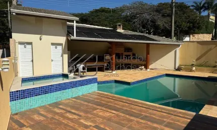 Casa à Venda na Melhor localização da Cidade de Atibaia/SP