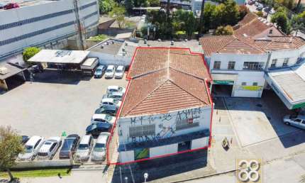 Loja - R Coronel Agostinho Macedo, 174 - Centro Cívico - Curitiba PR