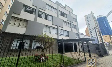 Apartamento - R Desembargador Motta, 1309 - Água Verde - Curitiba PR