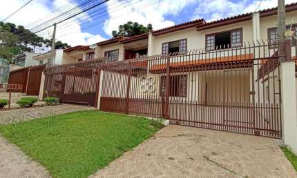 Sobrado - R Joao Antonio Gava, 71 - Santa Candida - Curitiba - PR