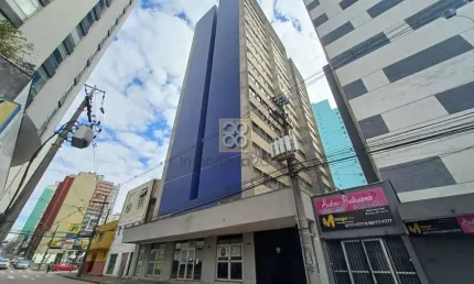 Apartamento - R Treze de Maio, 220 - Centro - Curitiba - PR