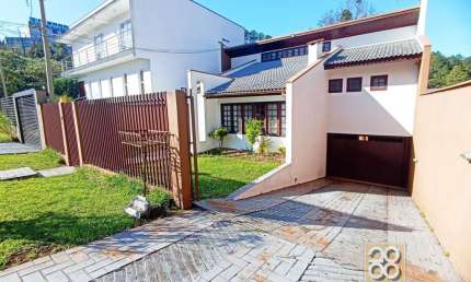 Casa - R Ernesto Casagrande, 27 - Santo Inácio - Curitiba PR