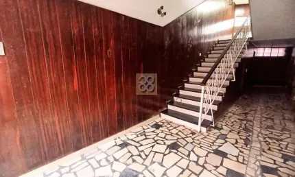 Conjunto Comercial - Av Senador Souza Naves, 859 - Alto da Xv - Curitiba - PR