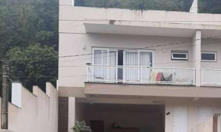Triplex com 3 dormitórios à venda, 153 m² por R$ 650.000 - Santo Inácio - Santa Cruz do Sul/RS