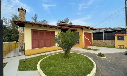 Casa com 3 dormitórios à venda, 88 m² por R$ 950.000,00 - Universitário - Santa Cruz do Sul/RS