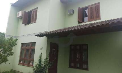 Casa com 3 dormitórios à venda, 170 m² por R$ 750.000 - Avenida - Santa Cruz do Sul/RS