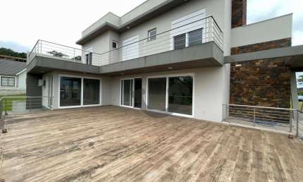 Casa com 4 dormitórios para alugar, 230 m² por R$ 8.400,00/mês - Country - Santa Cruz do Sul/RS