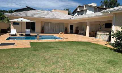 Imperdível oportunidade: Casa de alto padrão no condomínio de luxo em Jundiaí-SP, bairro Medeiros. 3 quartos, 3 suítes, 3 salas, 5 banheiros, 4 vagas, 311m².