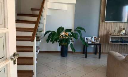 Casa em Condomínio à Venda em Jundiaí-SP, Bairro Caxambu: 3 Quartos, 1 Suíte, 2 Salas, 2 Banheiros, 2 Vagas, 96m²