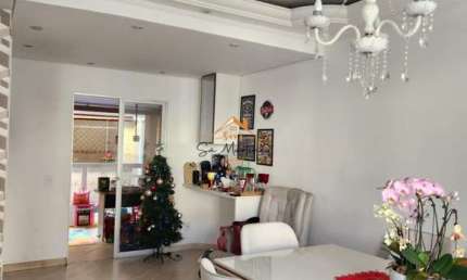 Casa em Condomínio à Venda em Jundiaí-SP, Vila Mafalda: 3 Quartos, 1 Suíte, 2 Salas, 1 Vaga de Garagem, 120m².