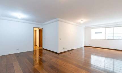 Versátil apartamento tipo para venda com 3 quartos, sendo 1 suíte, 150m²
