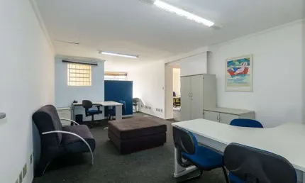Agradável edifício monousuário para venda e locação em Saúde, 383m²