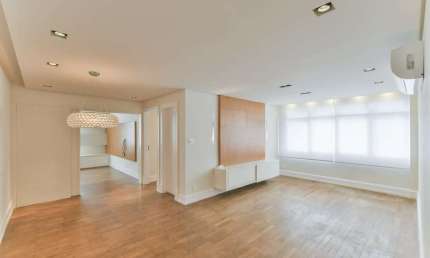 Confortável apartamento tipo para locação com 2 quartos, sendo 1 suíte, 100m²