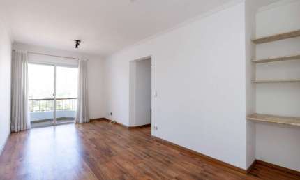 Aconchegante apartamento tipo para venda e locação com 2 quartos, 65m²