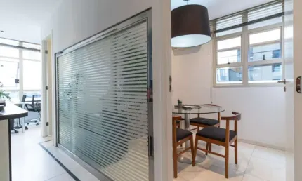 Espetacular conjunto comercial para venda em Cerqueira César, 32m²