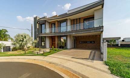 Casa no condomínio Jardim Residencial Dona Maria Jose para venda com 4 quartos, sendo 4 suítes, 286m²