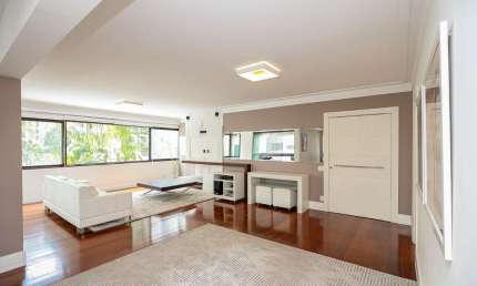 Atraente apartamento tipo para venda com 3 quartos, sendo 3 suítes, 162m²