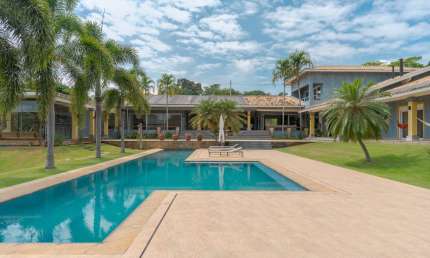 Casa no condomínio Lagos de Shanadu para venda com 6 quartos, sendo 6 suítes, 927m²