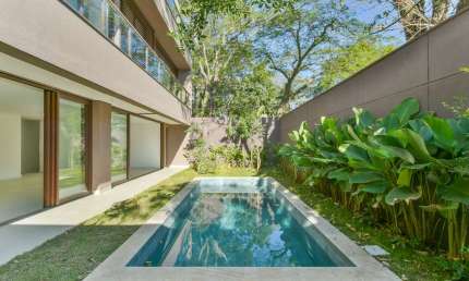 Casa no condomínio Condomínio Casa Flora Badra para venda com 4 quartos, sendo 4 suítes, 620m²
