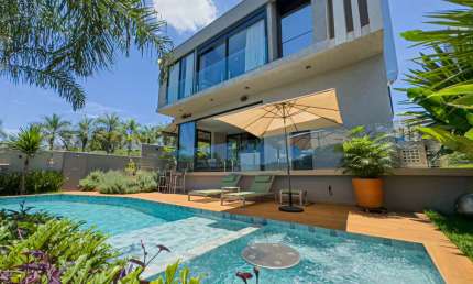 Casa no condomínio Alphaville III para venda com 4 quartos, sendo 4 suítes, 503m²