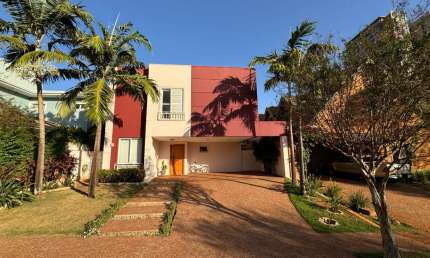 Casa no condomínio Condomínio Villa de Buenos Aires para venda com 4 quartos, sendo 2 suítes, 272m²